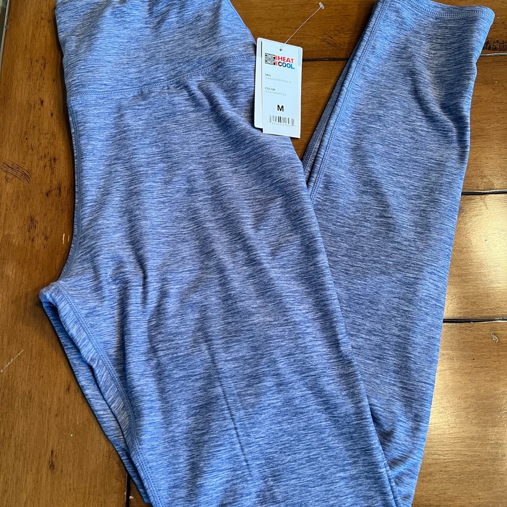 NWT 32° Heat Cool Powder Blue leggings SzM